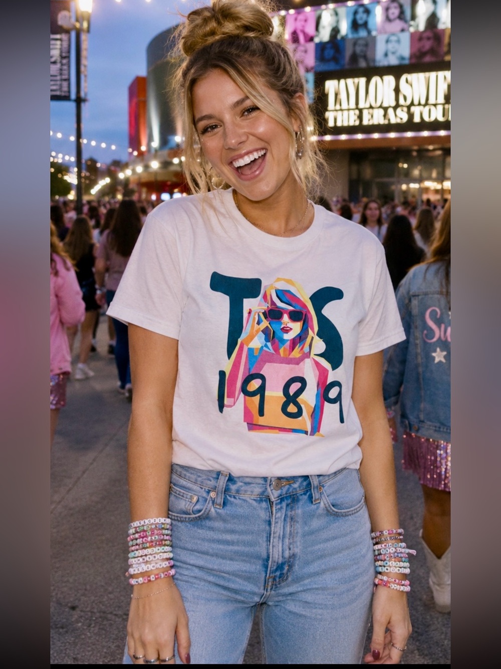 🎨 Taylor Swift - 1989 Pop Art Tee — Swifties size Medium